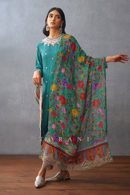 Torani Dil Nawaz Urvi Embroidered Kurta Pant Set 