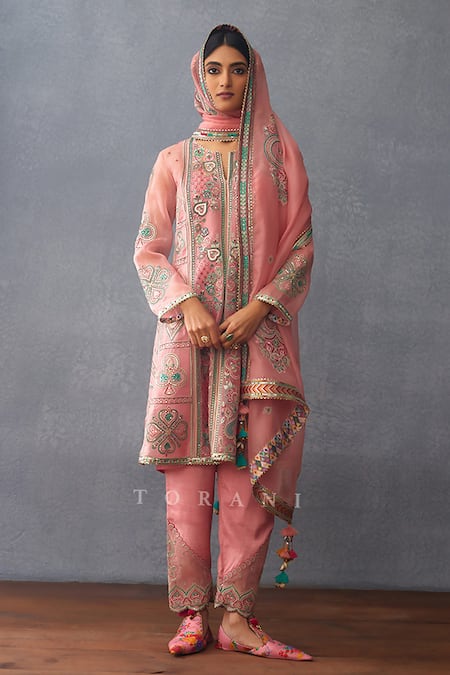 Torani Dil Ruba Izna Floral Embroidered Kurta Pant Set 