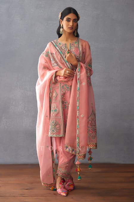 Buy Torani Pink Organza, Silk, Jersey Embroidery, Dil Ruba Izna Floral Kurta Pant Set Online at Aza Fashions Buy_Torani_Pink Organza, Silk, Jersey Embroidery, Dil Ruba Izna Floral Kurta Pant Set _Online_at_Aza_Fashions