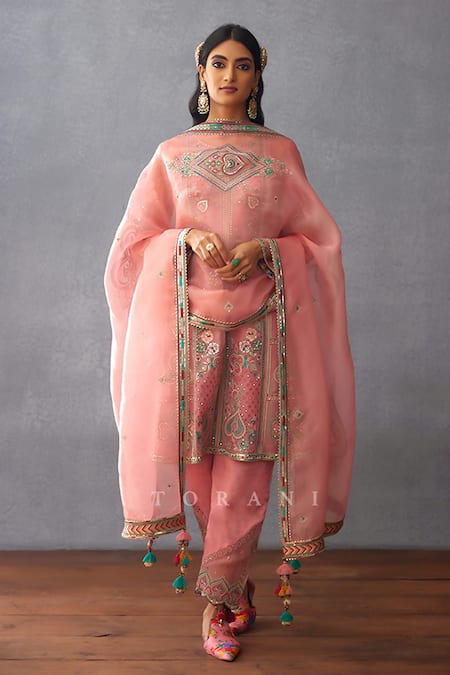 Torani Pink Organza, Silk, Jersey Embroidery, Dil Ruba Izna Floral Kurta Pant Set at Aza Fashions Torani_Pink Organza, Silk, Jersey Embroidery, Dil Ruba Izna Floral Kurta Pant Set _at_Aza_Fashions