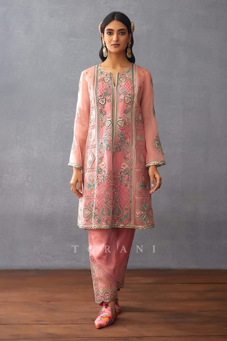 Shop Torani Pink Organza, Silk, Jersey Embroidery, Dil Ruba Izna Floral Kurta Pant Set Shop_Torani_Pink Organza, Silk, Jersey Embroidery, Dil Ruba Izna Floral Kurta Pant Set