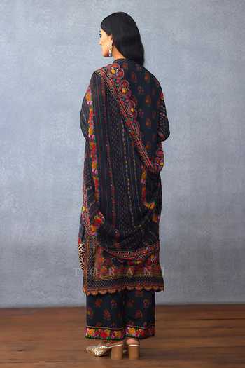 Torani Dil Shaad Zainab Garden Print Kurta Pant Set 