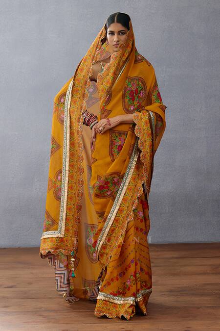 Buy_Torani_Yellow Organza Embroidery, Lace Dil Seher Mana Floral Print Scalloped Saree 