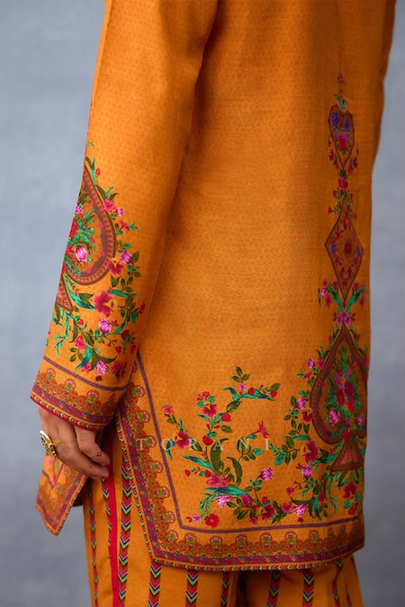 Torani_Yellow Jersey, Silk Embroidery Dil Seher Ramzi Kurta Set _Online_at_Aza_Fashions