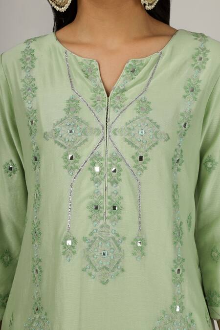 Buy House Of Supriya Green Silk, Chanderi, Viscose, Nylon, Organza Thread Floral Kurta Pant Set Online at Aza Fashions Buy_House Of Supriya_Green Silk, Chanderi, Viscose, Nylon, Organza Thread Floral Kurta Pant Set _Online_at_Aza_Fashions