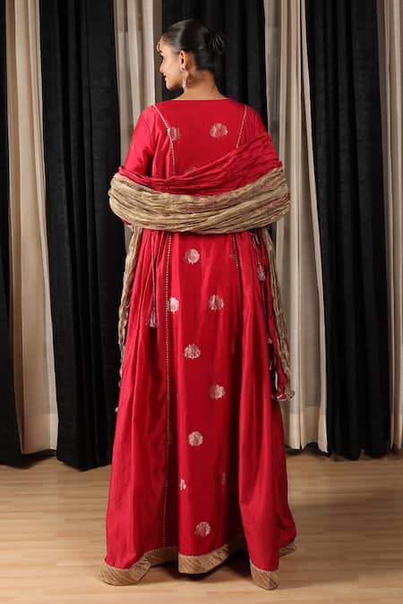 Shop House Of Supriya Red Silk, Viscose, Tissue Sequins, Embroidery V-neck Banarasi Anarkali Set at Aza Fashions Shop_House Of Supriya_Red Silk, Viscose, Tissue Sequins, Embroidery V-neck Banarasi Anarkali Set _at_Aza_Fashions