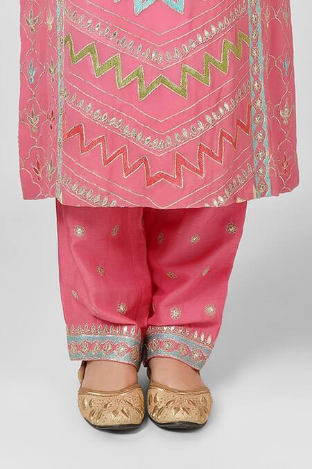 House Of Supriya_Pink Silk, Viscose, Organza Embroidery Split V-neck Hand Kurta Set _Online_at_Aza_Fashions