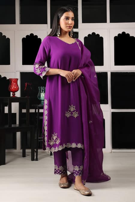 HOUSE OF SUPRIYA Purple Silk Georgette Embroidery Zar V Neck Autum Leaf Kurta Pant Set 