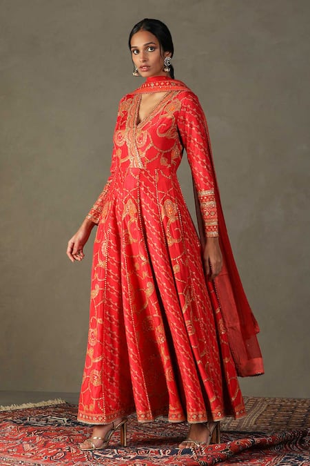 Buy RI.Ritu Kumar Red Anarkali Shell - 100% Silk Print Paisley V Rukmini Embroidered Palazzo Set Buy_RI.Ritu Kumar_Red Anarkali Shell - 100% Silk Print Paisley V Rukmini Embroidered Palazzo Set