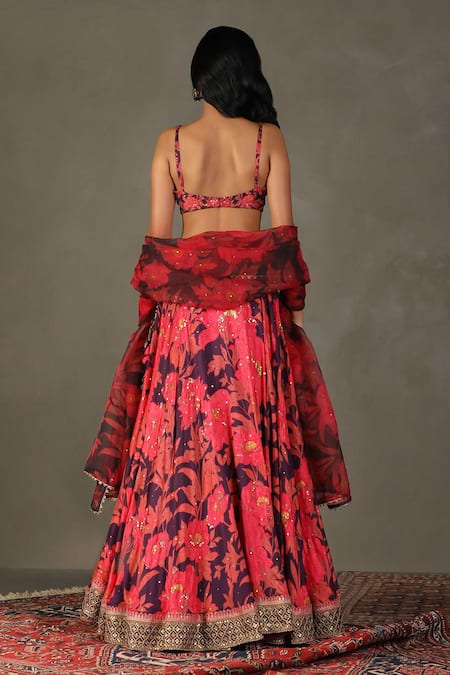 Shop RI.Ritu Kumar Pink 100% Silk Embellished Floral V-neck Bella Jaal Print Lehenga Set at Aza Fashions Shop_RI.Ritu Kumar_Pink 100% Silk Embellished Floral V-neck Bella Jaal Print Lehenga Set _at_Aza_Fashions