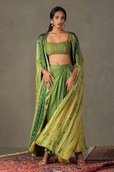 RI.Ritu Kumar Green Cape 100% Viscose Printed Geometric Cape Open Inika Chevron Skirt Set Online at Aza Fashions RI.Ritu Kumar_Green Cape 100% Viscose Printed Geometric Cape Open Inika Chevron Skirt Set _Online_at_Aza_Fashions