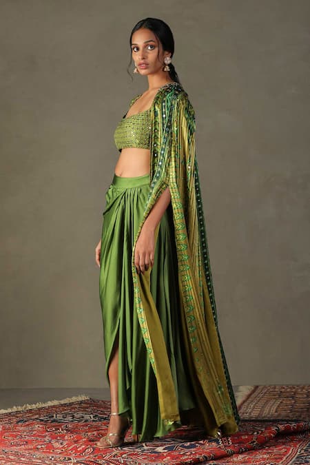 Buy RI.Ritu Kumar Green Cape 100% Viscose Printed Geometric Cape Open Inika Chevron Skirt Set Online at Aza Fashions Buy_RI.Ritu Kumar_Green Cape 100% Viscose Printed Geometric Cape Open Inika Chevron Skirt Set _Online_at_Aza_Fashions