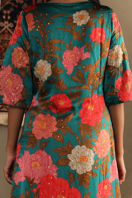 RI.Ritu Kumar Green Cotton Embroidery, Sequins Round Neck Bella Floral Print Kurta And Pant Set at Aza Fashions RI.Ritu Kumar_Green Cotton Embroidery, Sequins Round Neck Bella Floral Print Kurta And Pant Set _at_Aza_Fashions