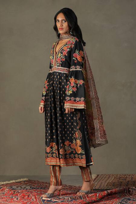 RI.Ritu Kumar_Black Anarklai-85% Cotton And 15% Silk Printed Floral Dahlia Pattern Anarkali Set _Online_at_Aza_Fashions
