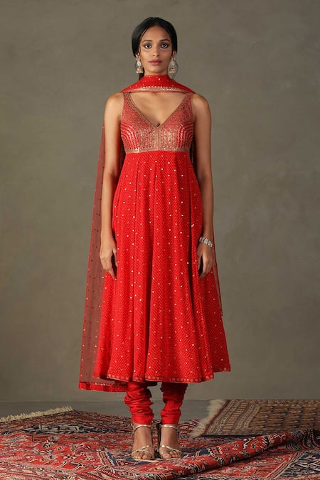 RI.Ritu Kumar Red Anarkali Shell- 100% Silk Print Geometric Sohini Embroidered Churidar Set Online at Aza Fashions RI.Ritu Kumar_Red Anarkali Shell- 100% Silk Print Geometric Sohini Embroidered Churidar Set _Online_at_Aza_Fashions