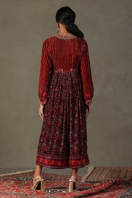 RI.Ritu Kumar Zergul Embroidered Bodice Dress 