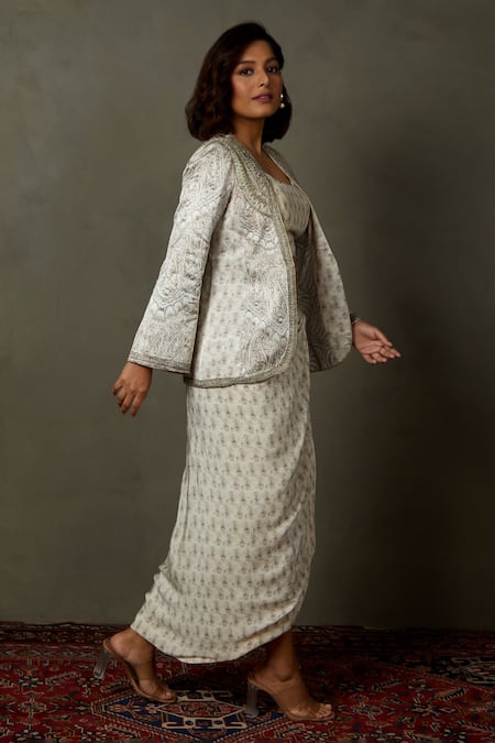 RI.Ritu Kumar Grey Jacket Cotton 45% + Rayon 55% Print Vedam Embroidered Draped Skirt Set Online at Aza Fashions RI.Ritu Kumar_Grey Jacket Cotton 45% + Rayon 55% Print Vedam Embroidered Draped Skirt Set _Online_at_Aza_Fashions
