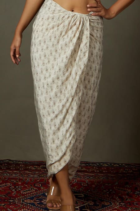 Buy RI.Ritu Kumar Grey Jacket Cotton 45% + Rayon 55% Print Vedam Embroidered Draped Skirt Set Online at Aza Fashions Buy_RI.Ritu Kumar_Grey Jacket Cotton 45% + Rayon 55% Print Vedam Embroidered Draped Skirt Set _Online_at_Aza_Fashions