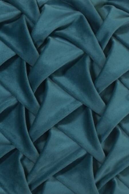 Buy_Ode & Cloe_Blue Velvet Textured Smocked And Tufted 5 Pcs Cushion Covers