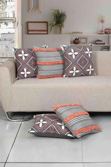 ODE & CLOE Grey Cotton Embroidery Diamond And Tassel 5 Pcs Cushion Covers 