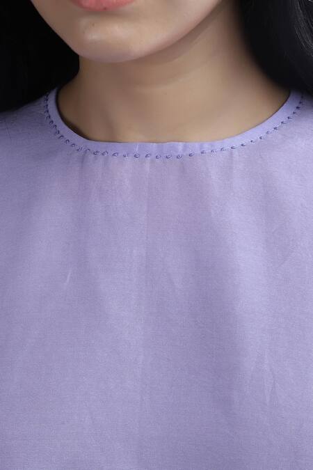 Buy_Dhi_Purple Chanderi Embroidery Crew Neck Solid T-shirt _Online_at_Aza_Fashions