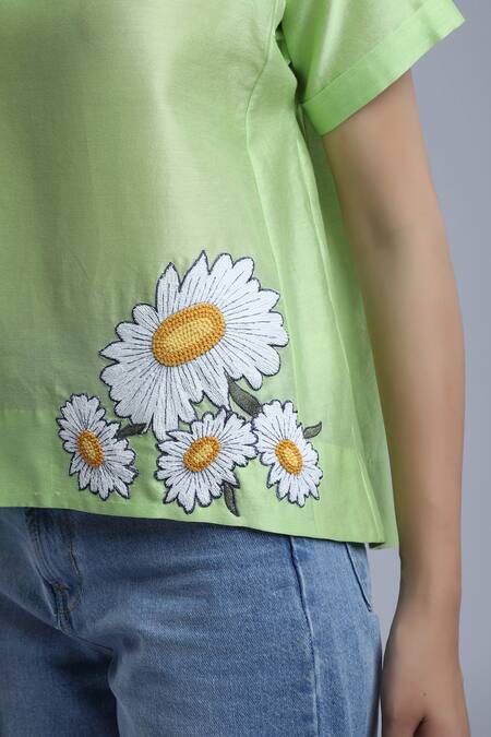 Dhi_Green Chanderi Embroidery Round Neck Placement Floral Top _Online_at_Aza_Fashions