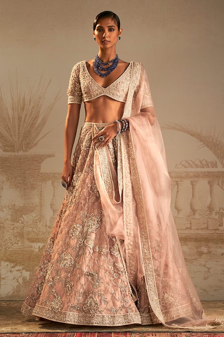 Rose Velvet Designer Bridal Lehenga Choli at Rs 4999 in Vadodara | ID:  18093461773