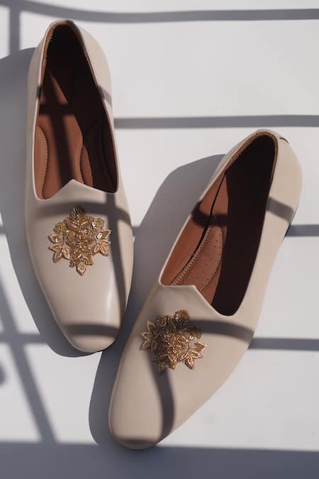 Shop_Shradha Hedau Footwear Couture_Beige Embroidered Rigel Bead Sequin Mojari  _at_Aza_Fashions