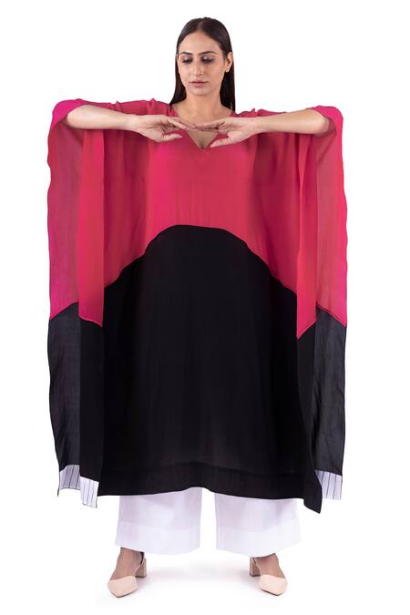 Buy Khat Black V-neck Asymmetric Color Blocked Kaftan Set Buy_Khat_Black V-neck Asymmetric Color Blocked Kaftan Set