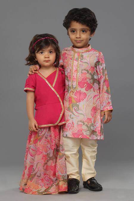 Para_Pink Muslin Silk Printed And Embroidered Psychedelic Lehenga & Top Set_Online_at_Aza_Fashions