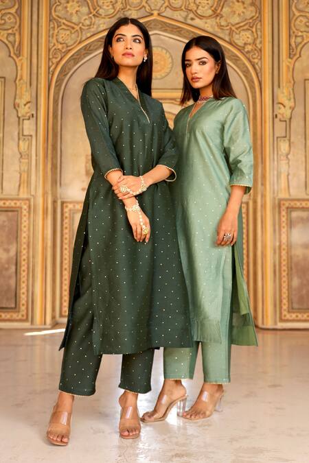 ASRUMO_Green Chanderi, Cotton Mirrors, Embroidery V-neck Kurta Set_Online_at_Aza_Fashions