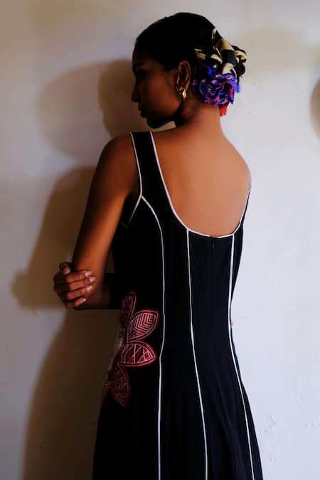Shop Jodi Black Handloom Cotton Embroidery, Applique Scoop Neck Kokum Floral Dress at Aza Fashions Shop_Jodi_Black Handloom Cotton Embroidery, Applique Scoop Neck Kokum Floral Dress _at_Aza_Fashions
