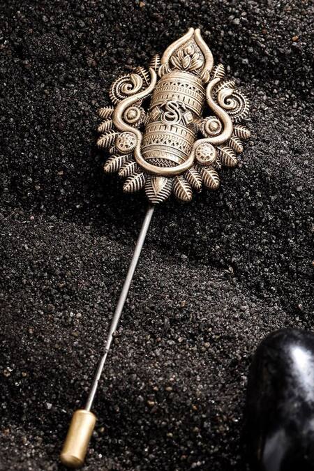 Shop_Cosa Nostraa_Gold Shiva Linga Carved Brooch And Lapel Pin Set_Online_at_Aza_Fashions