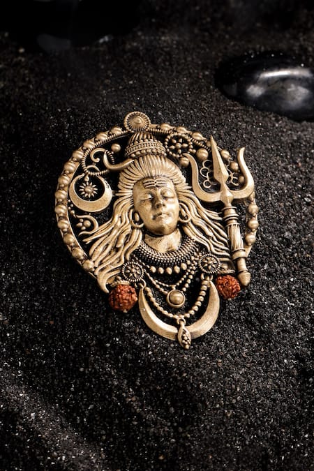 Cosa Nostraa_Gold Mahadev Carved Brooch And Lapel Pin Set _Online_at_Aza_Fashions