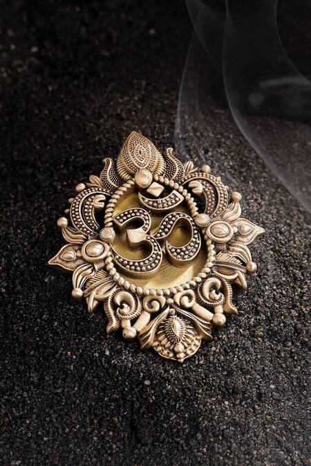Cosa Nostraa_Gold Om Trayambakam Carved Brooch And Lapel Pin Set _Online_at_Aza_Fashions