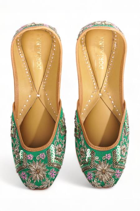 Shop_Doriaana_Emerald Green Floral Mirzya Hand Embroidered Juttis _at_Aza_Fashions