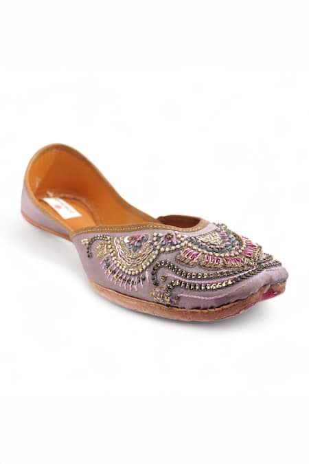 Doriaana Purple Zardozi Noor Hand Embroidered Juttis Online at Aza Fashions Doriaana_Purple Zardozi Noor Hand Embroidered Juttis _Online_at_Aza_Fashions