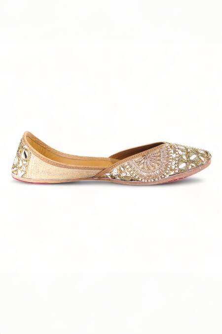 Buy_Doriaana_Gold Sheesh Mahal Hand Embroidered Juttis_Online_at_Aza_Fashions