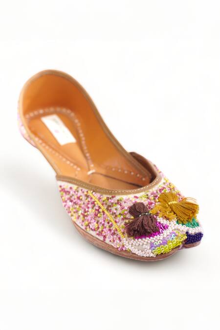 Doriaana_White Bff Bead Embroidered Juttis_Online_at_Aza_Fashions