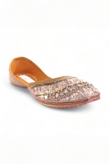 Doriaana Elham Sequin & Gota Embroidered Juttis 