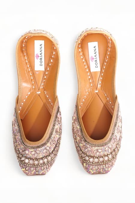 Doriaana Elham Sequin & Gota Embroidered Juttis 