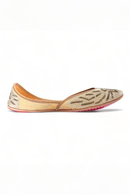 Buy_Doriaana_Gold Glimmer Zardozi Embroidered Juttis _Online_at_Aza_Fashions