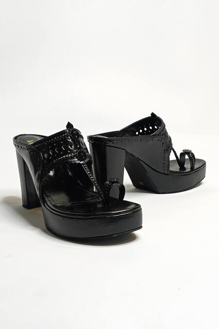 Buy_The Alter_Black Cut Work Aisha Prism Kolhapuri Block Heels 