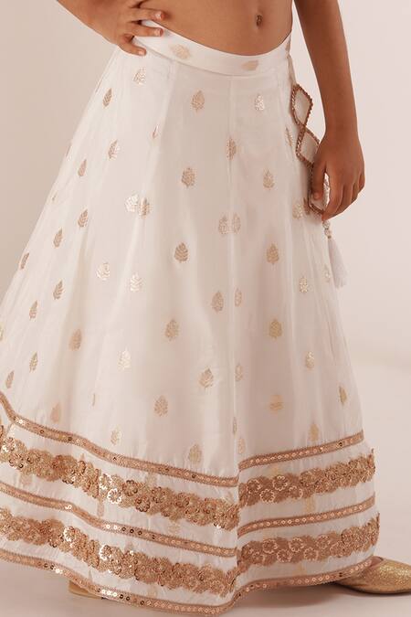 Buy_Mei & ZU_White Brocade, Cotton Cut Work, Pearls Leaf Pattern Lehenga Set_Online_at_Aza_Fashions