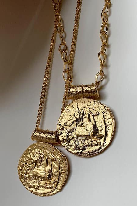 Misho Gold Plated Carved Mini Link Capricorn Zodiac Pendant Necklace