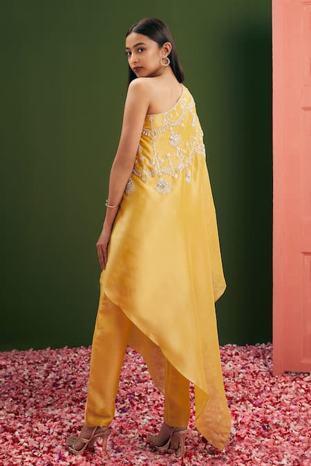 Vasavi Shah One Shoulder Cape & Straight Pant Set 