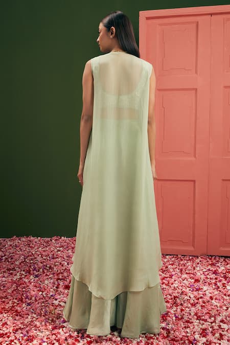 Vasavi Shah Floral Embroidered Crop Blouse Pant Set 