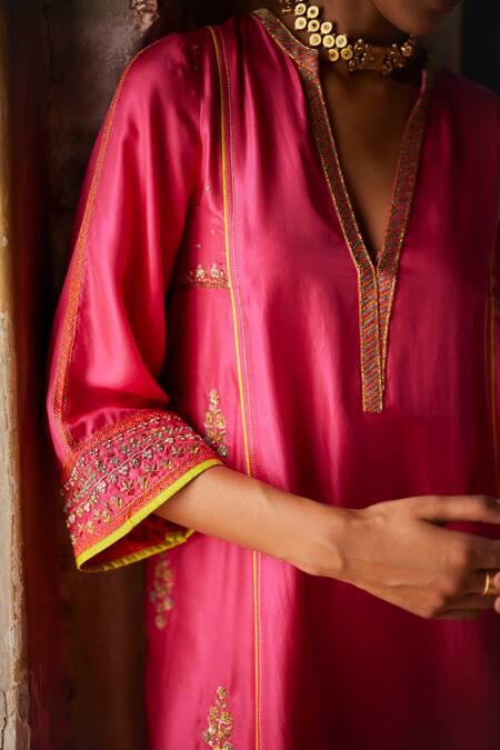 Rajiramniq Pink Twill Silk Embroidery Dori Mandarin Collar Floral Kurta Set Online at Aza Fashions Rajiramniq_Pink Twill Silk Embroidery Dori Mandarin Collar Floral Kurta Set _Online_at_Aza_Fashions