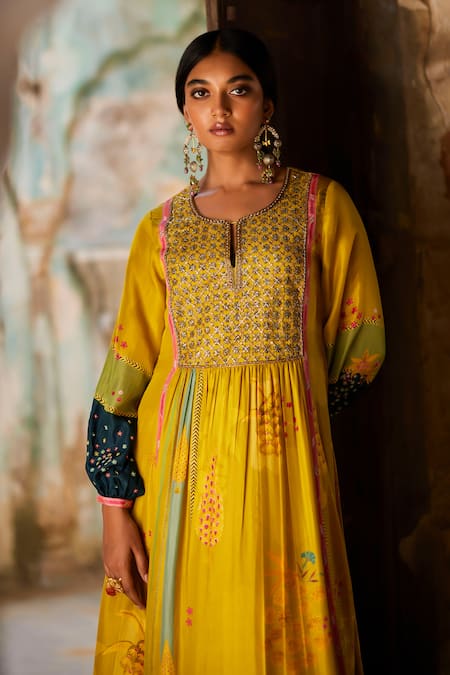Shop_Rajiramniq_Yellow Silk Printed Floral Notched Nadira Flower Anarkali Set _Online_at_Aza_Fashions
