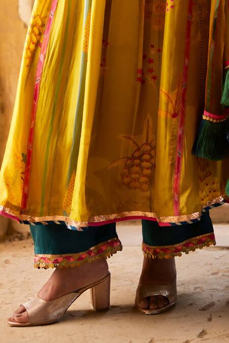 Rajiramniq_Yellow Silk Printed Floral Notched Nadira Flower Anarkali Set _at_Aza_Fashions